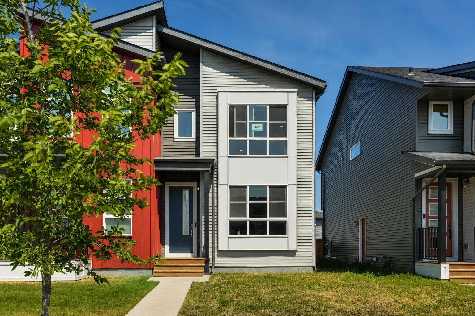 152 Belmont Way SW — photo 1