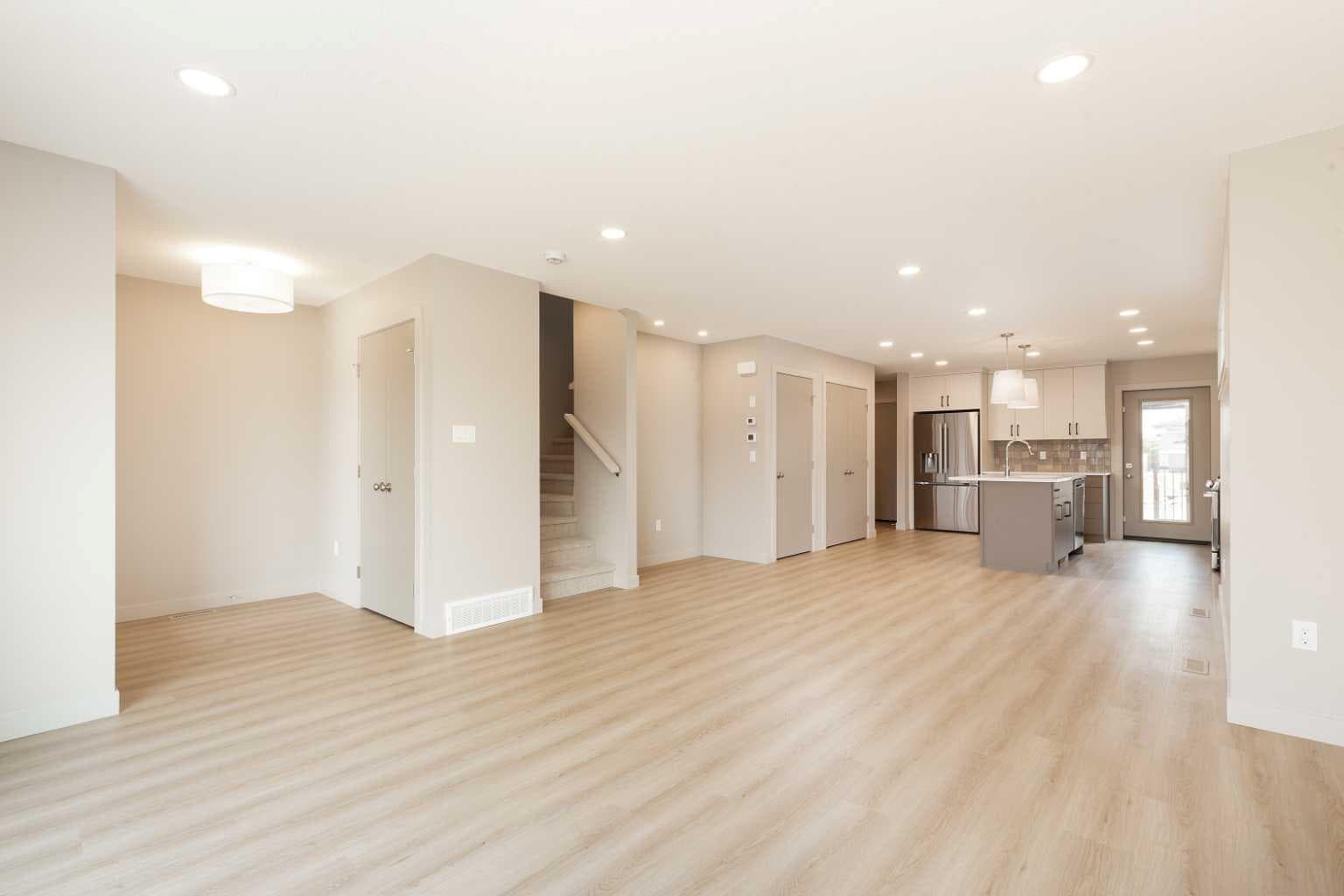 757 Riverhills Landing W — photo 4