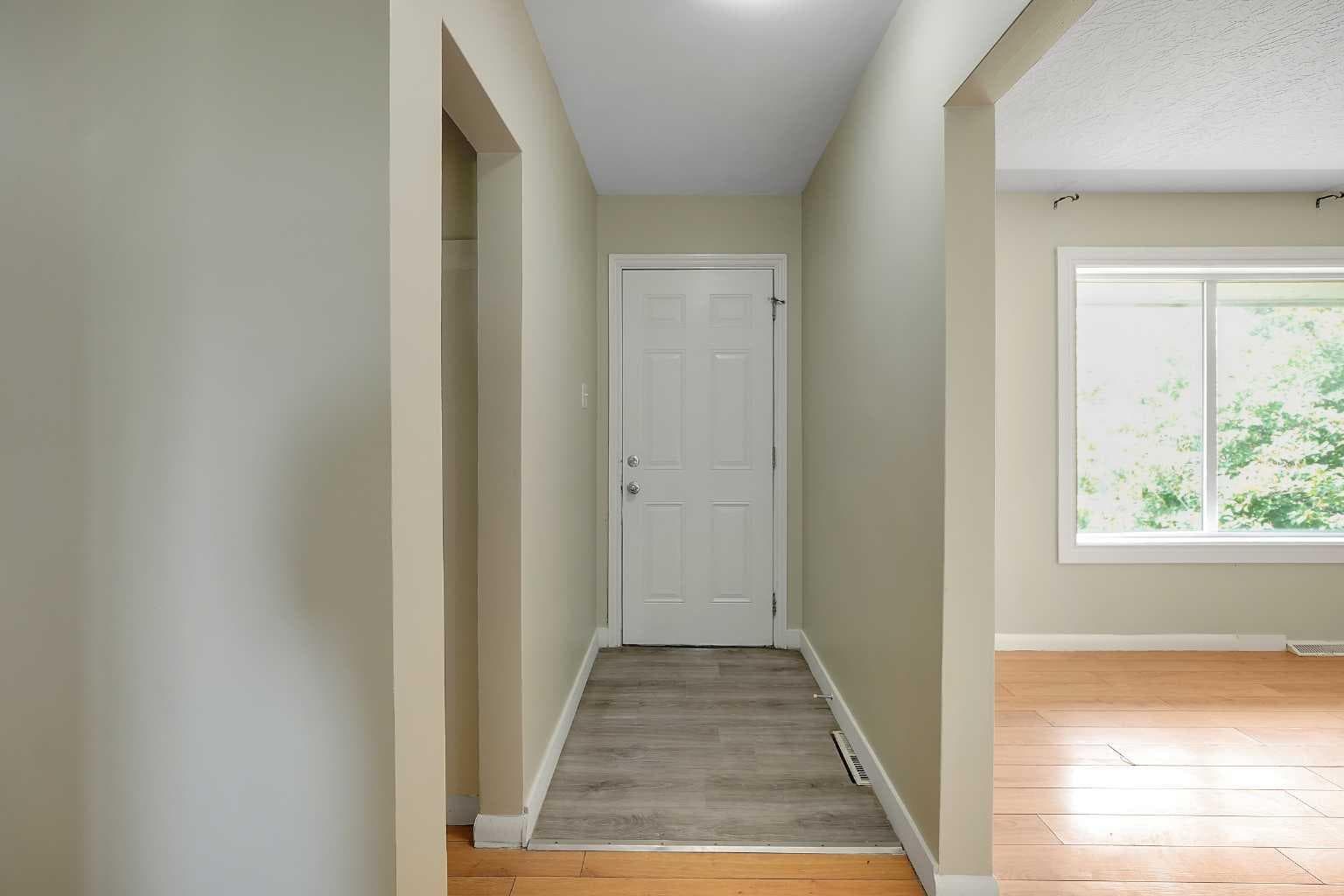 1506 36 Street SE — photo 3
