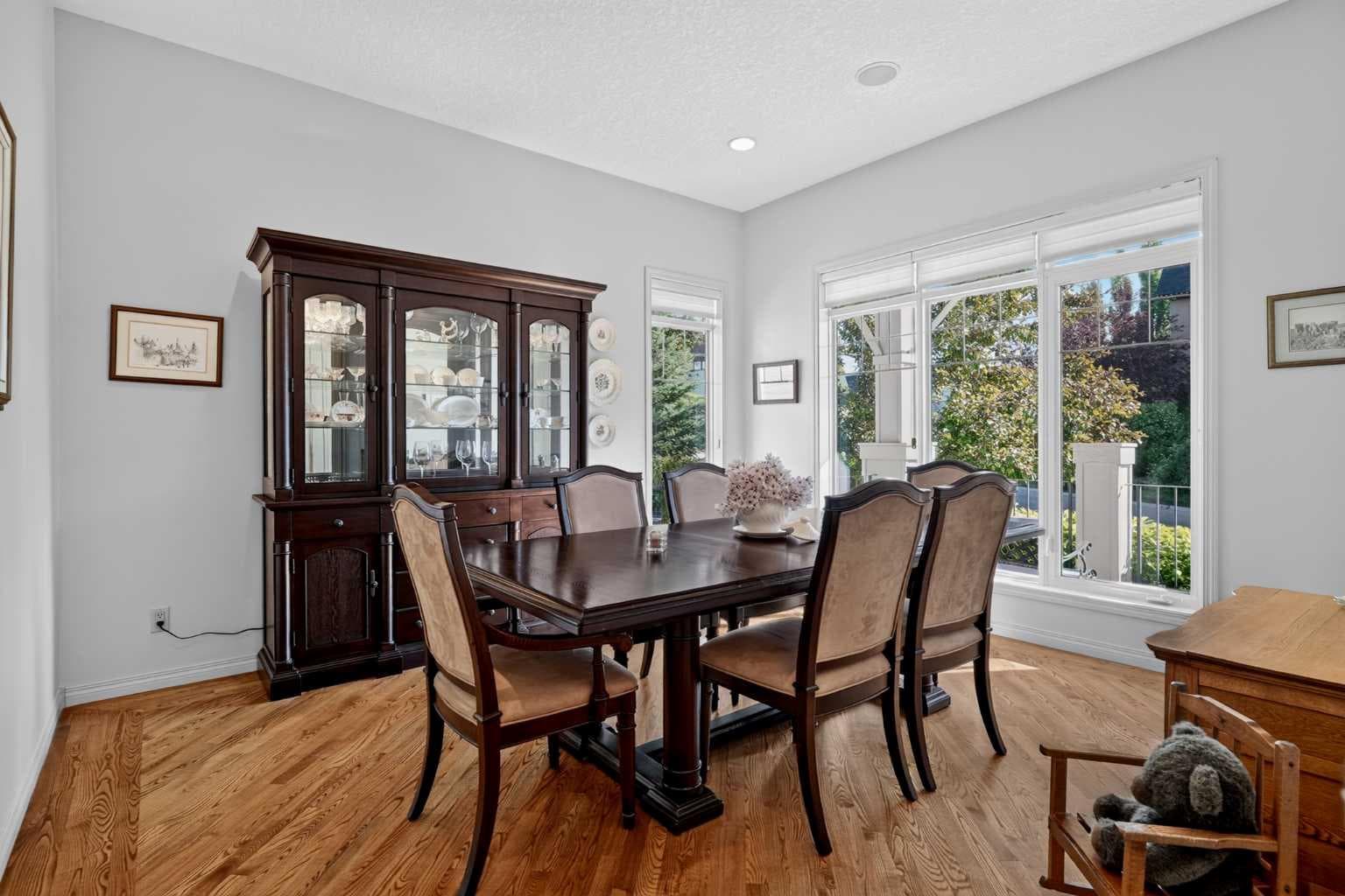 35 Tusslewood View NW — photo 5