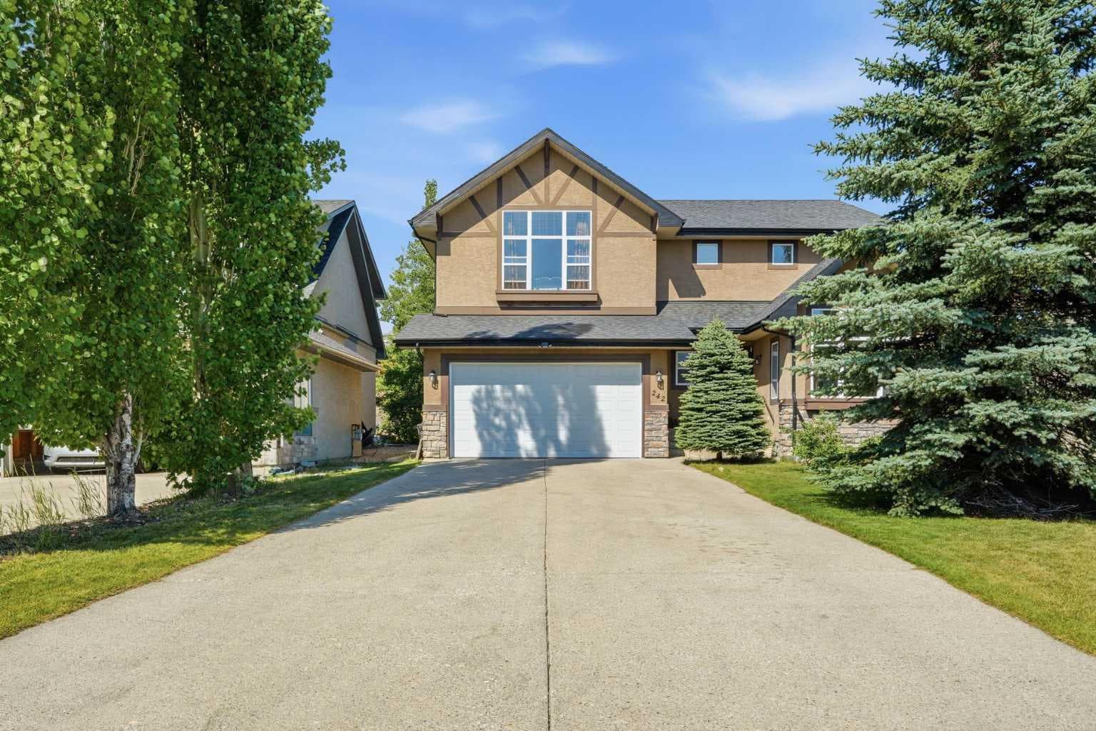 242 Tusslewood Grove NW — photo 2