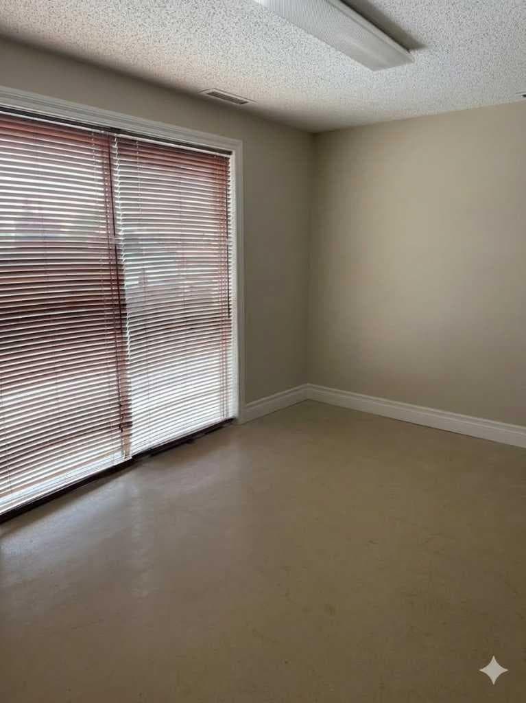 3, 1115 48 Avenue SE — photo 4