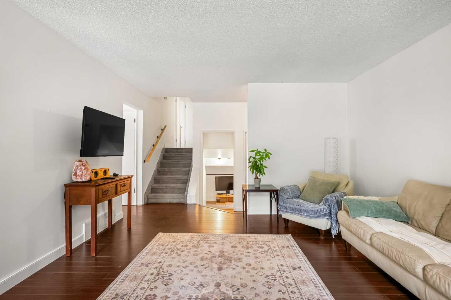 43 Lake Sylvan Close SE — photo 5