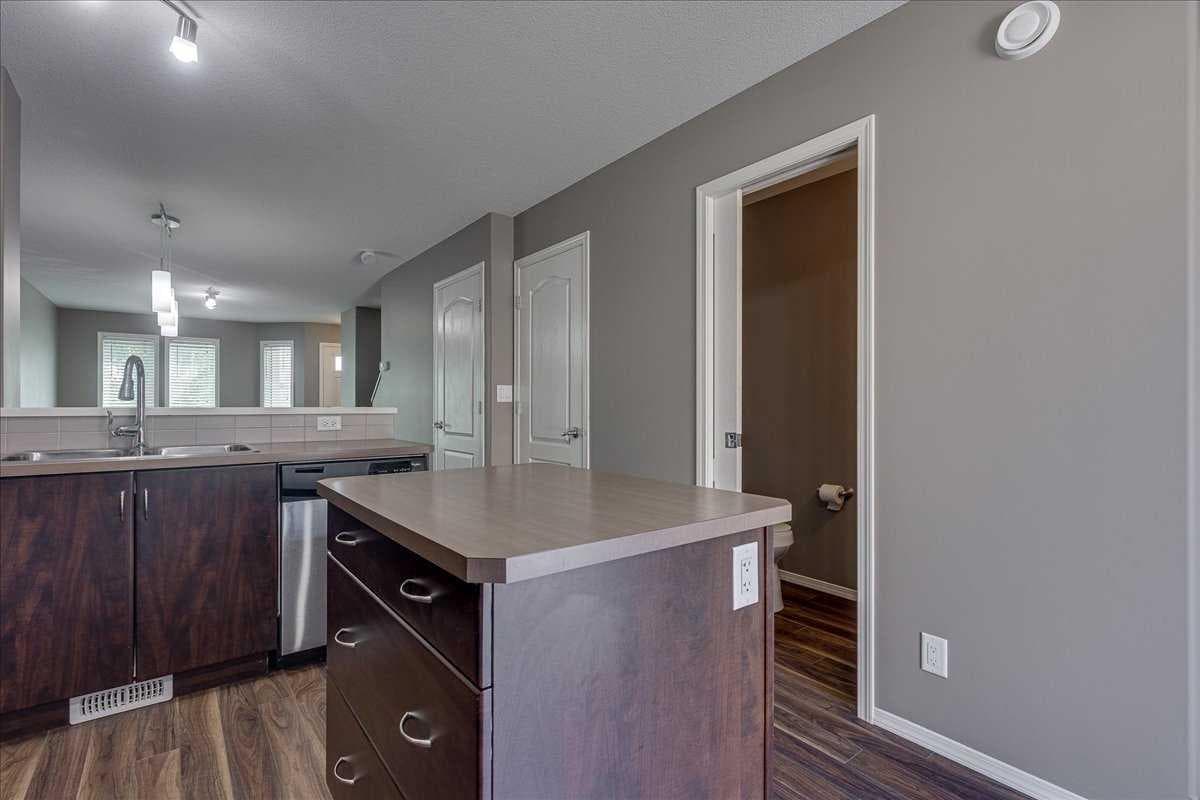 406, 30 Carleton Avenue — photo 4