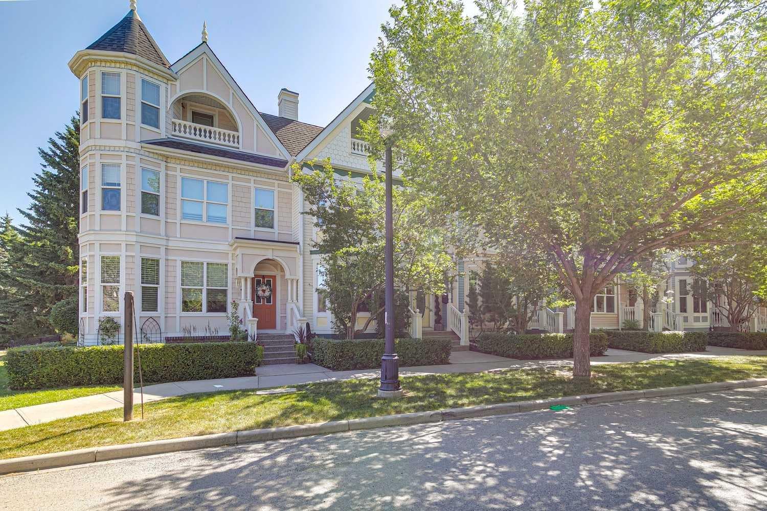 4008 Garrison Boulevard SW — photo 2