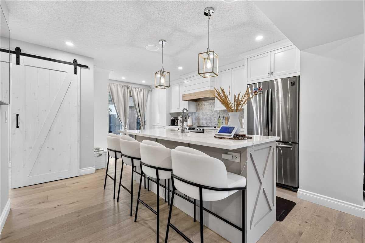 75 Shawglen Way SW — photo 4