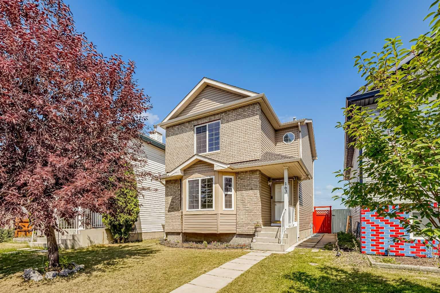 163 Saddlemont Crescent NE — photo 2