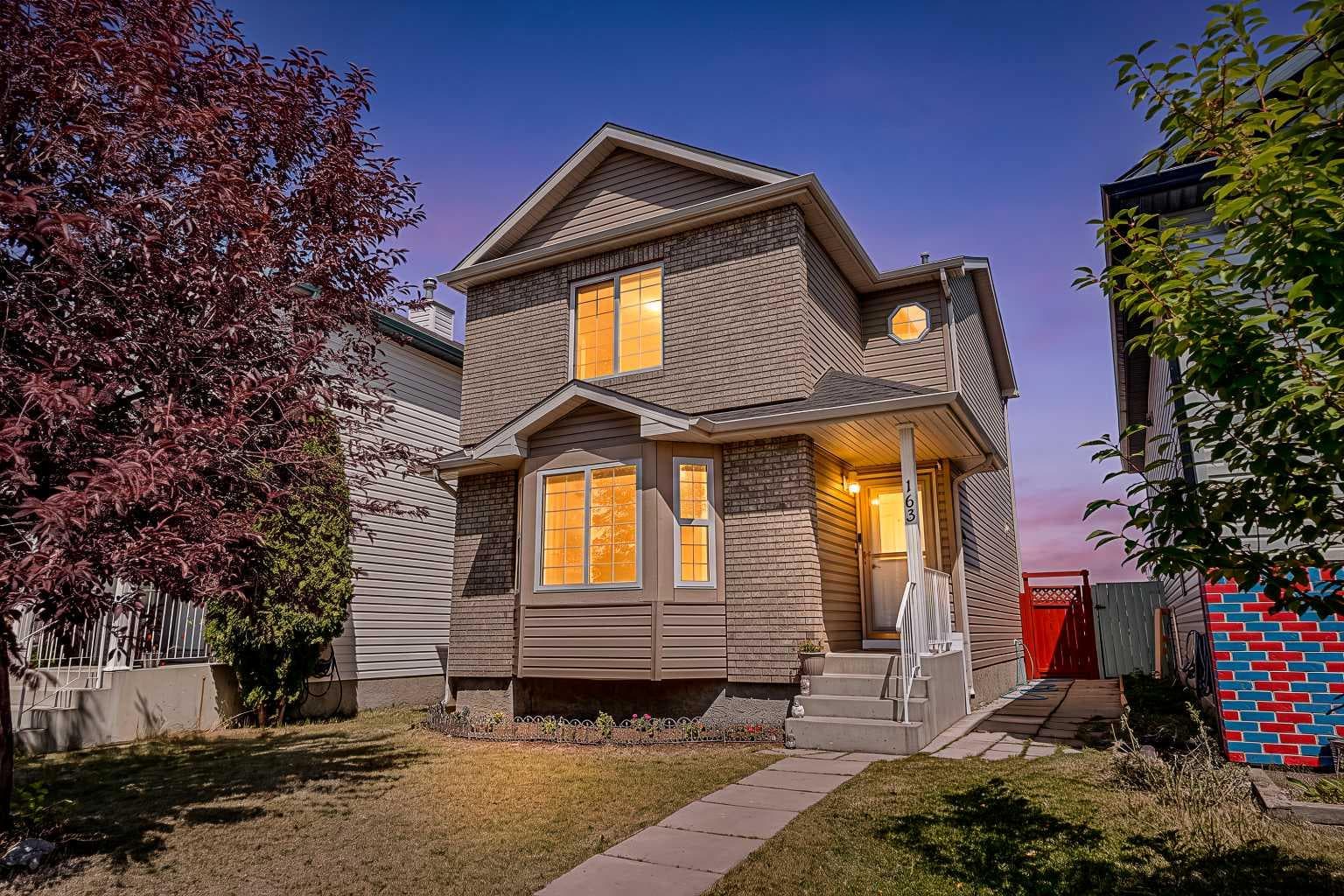 163 Saddlemont Crescent NE — photo 3