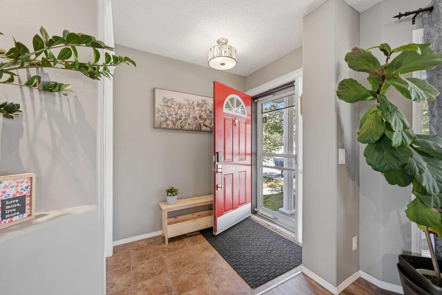 119 Bridlewood Common SW — photo 3