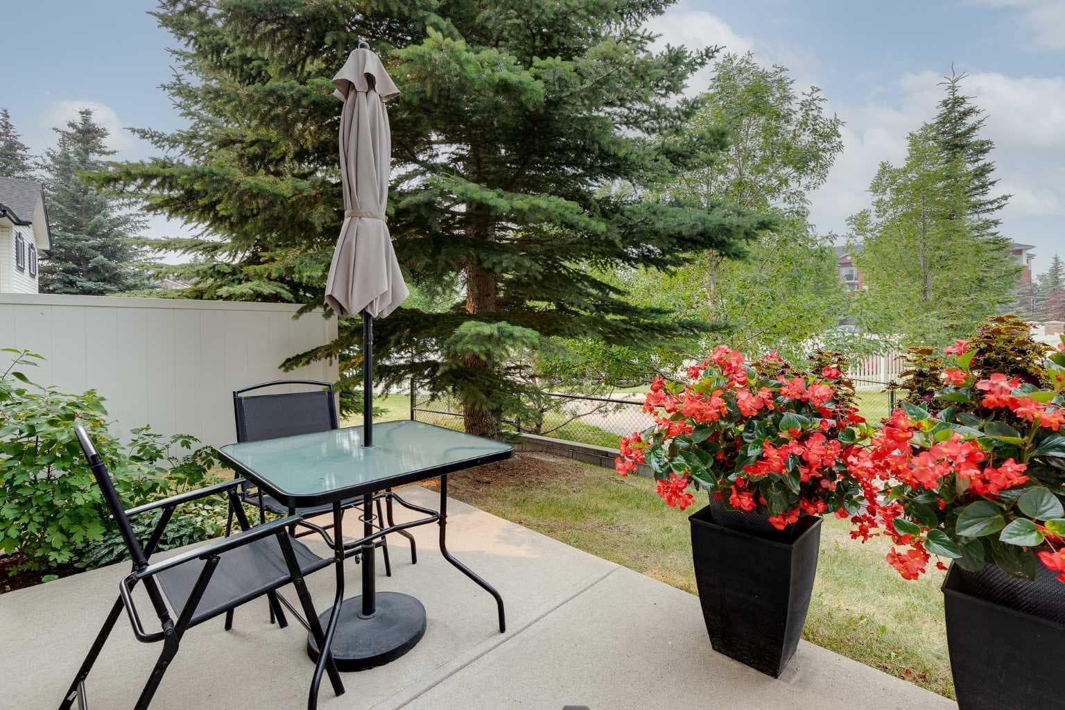 17 Country Village Circle NE — photo 2