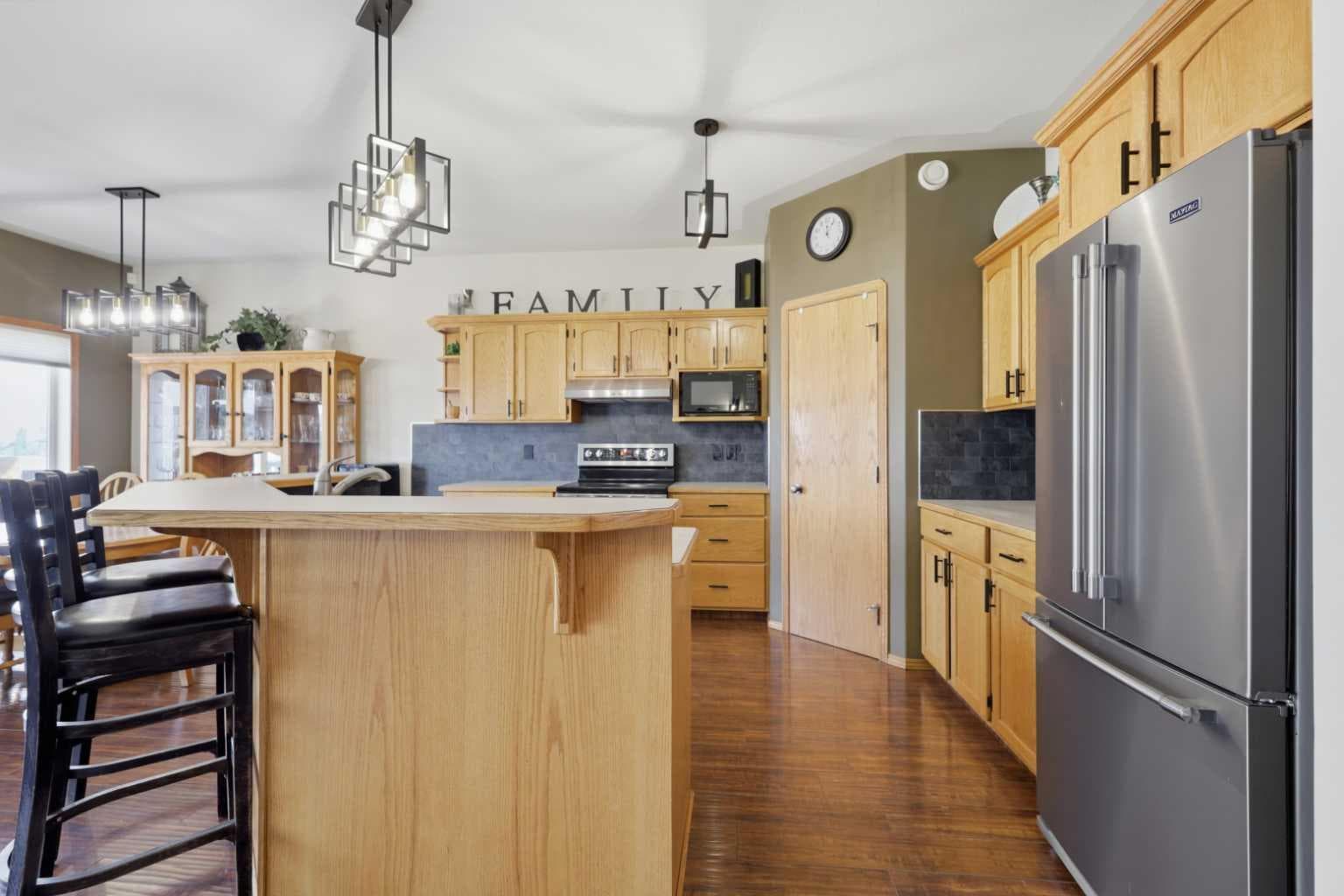 6 Firdale Drive — photo 4