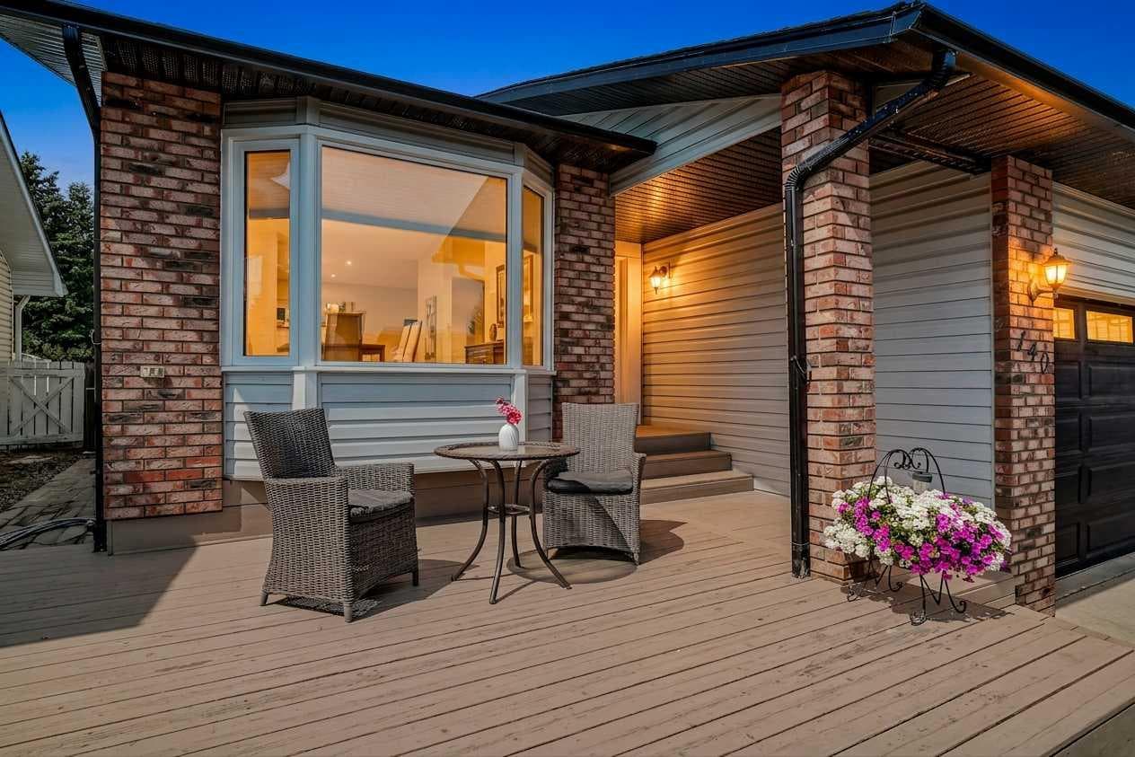 140 Woodglen Way SW — photo 3