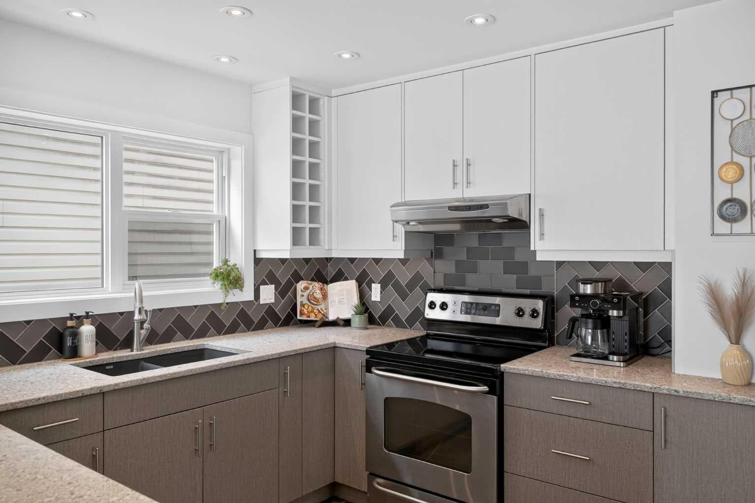 140 Woodglen Way SW — photo 4