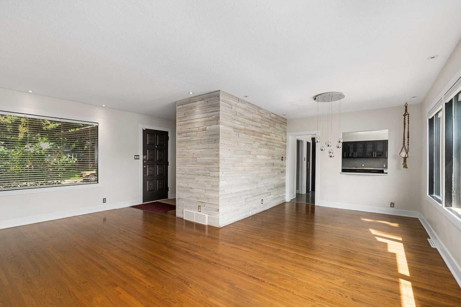 119 Coleridge Road NW — photo 5