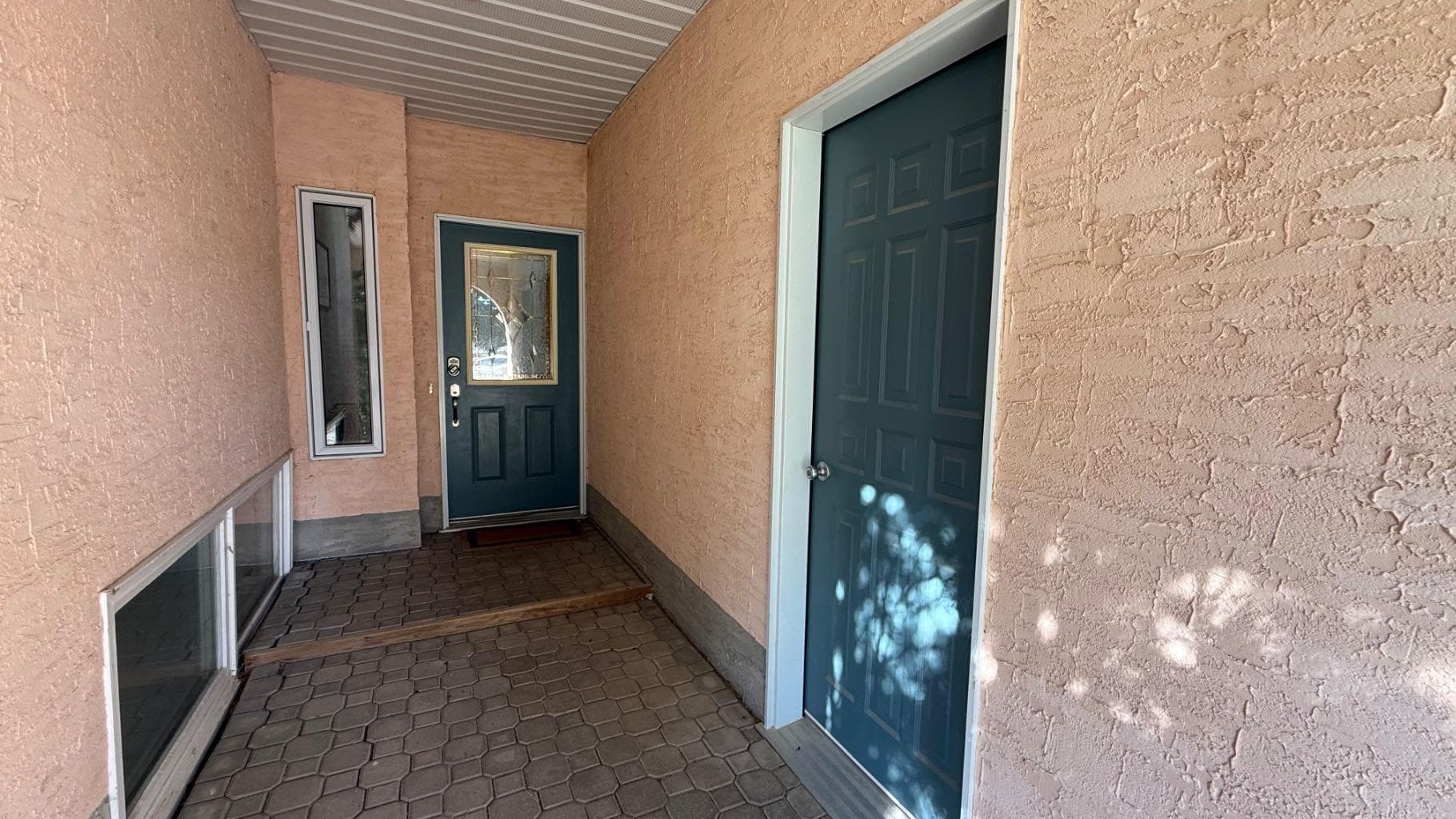 611 6 Avenue W — photo 4