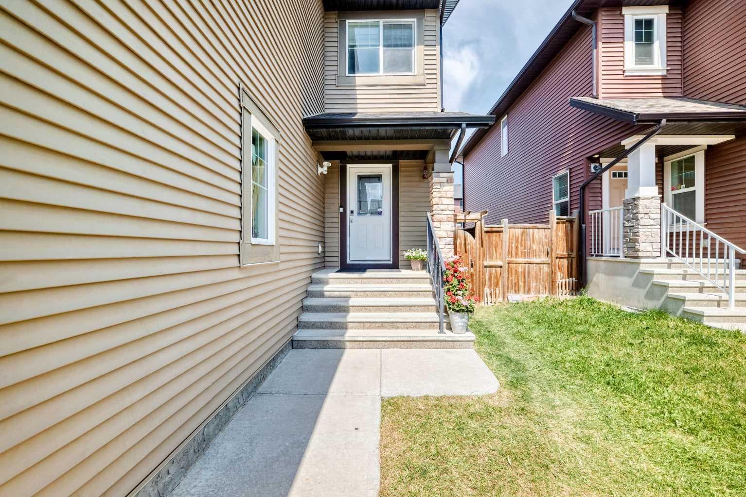 56 Evansborough Green NW — photo 2
