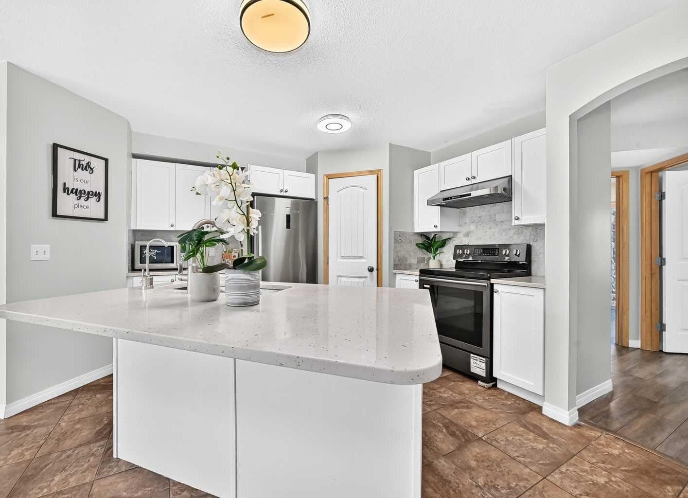 103, 160 Panatella Landing NW — photo 4