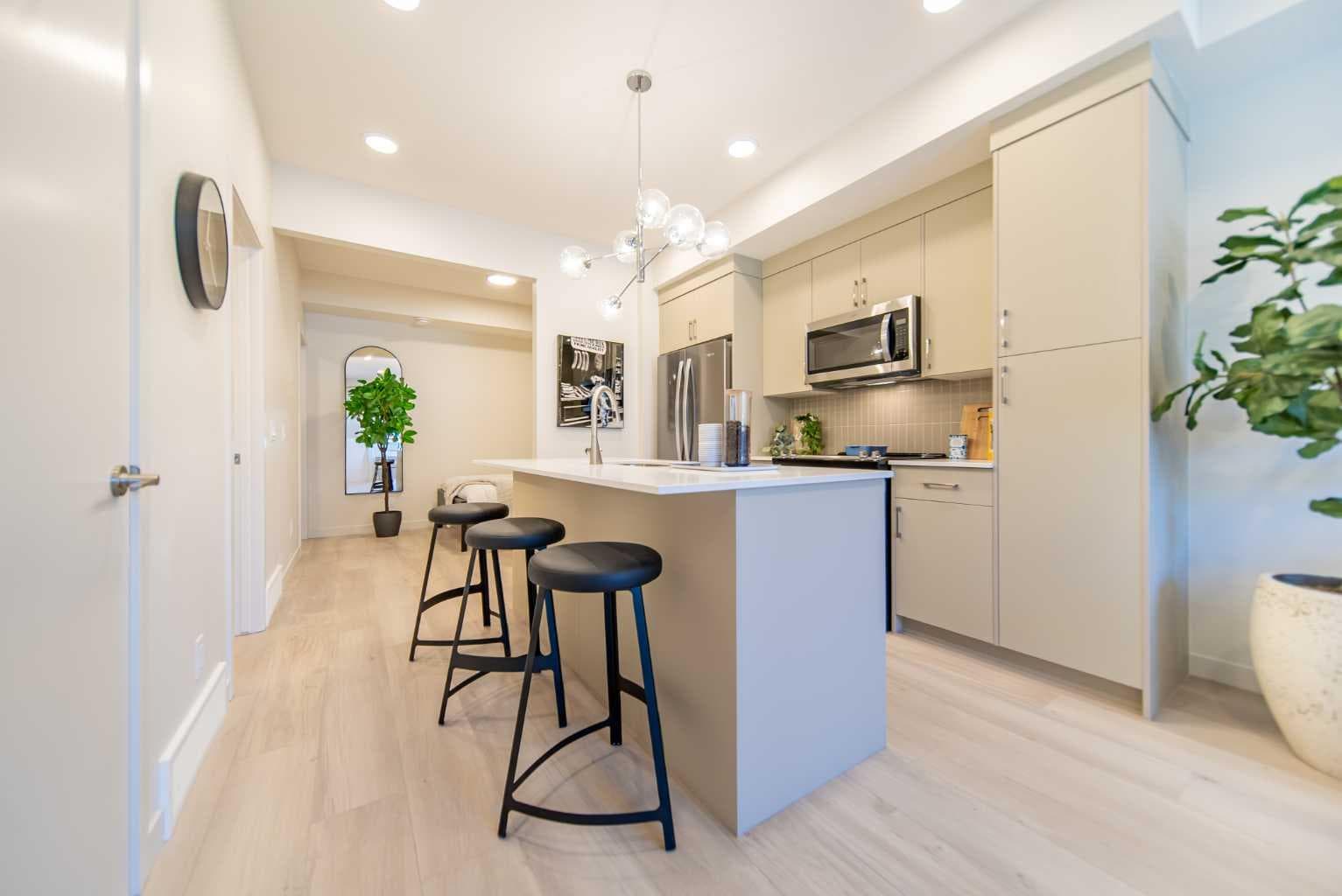 702B, 164 Arbour Lake Court NW — photo 5
