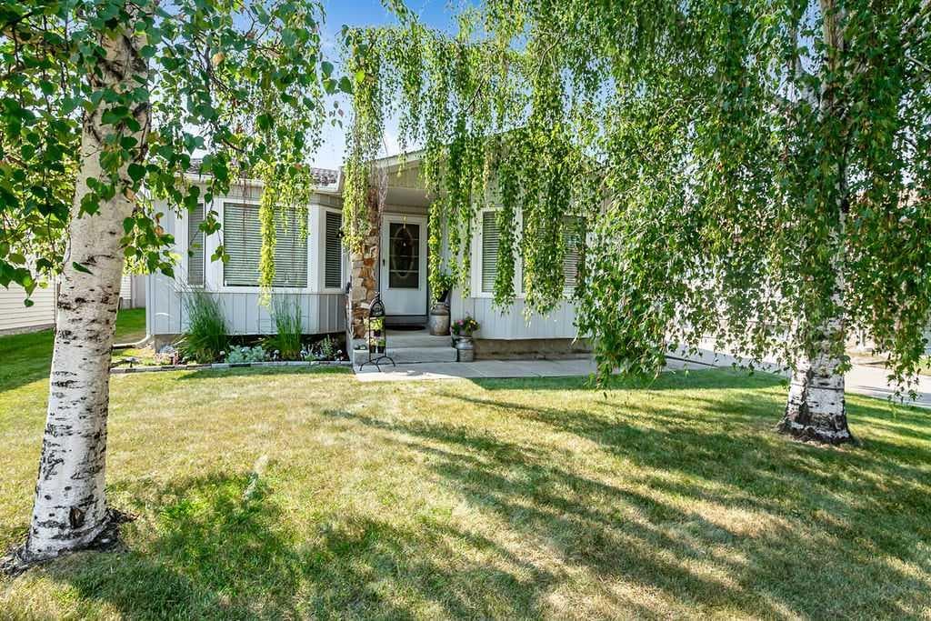 163 Woodburn Crescent — photo 3