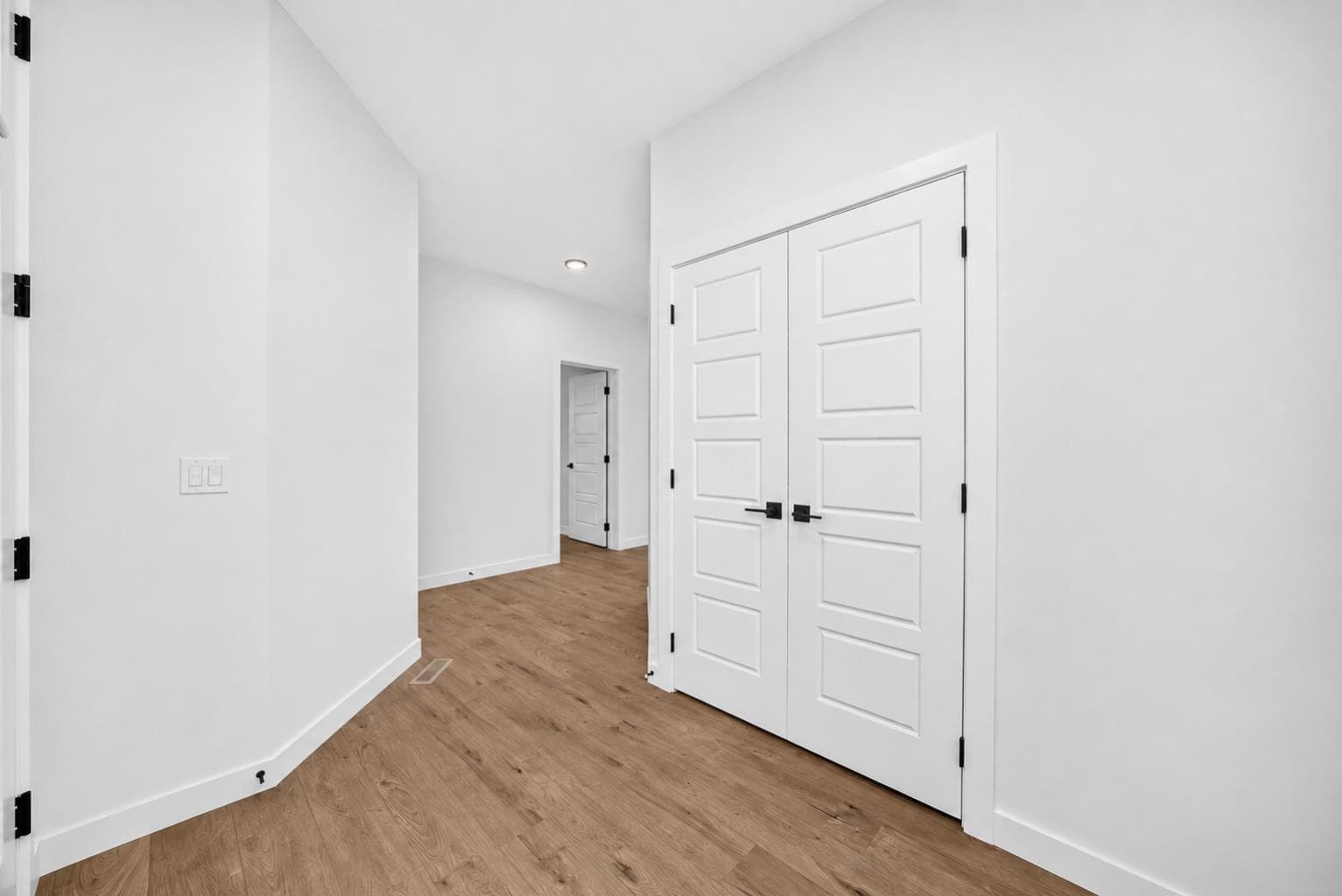 199 Langwell Common SE — photo 4