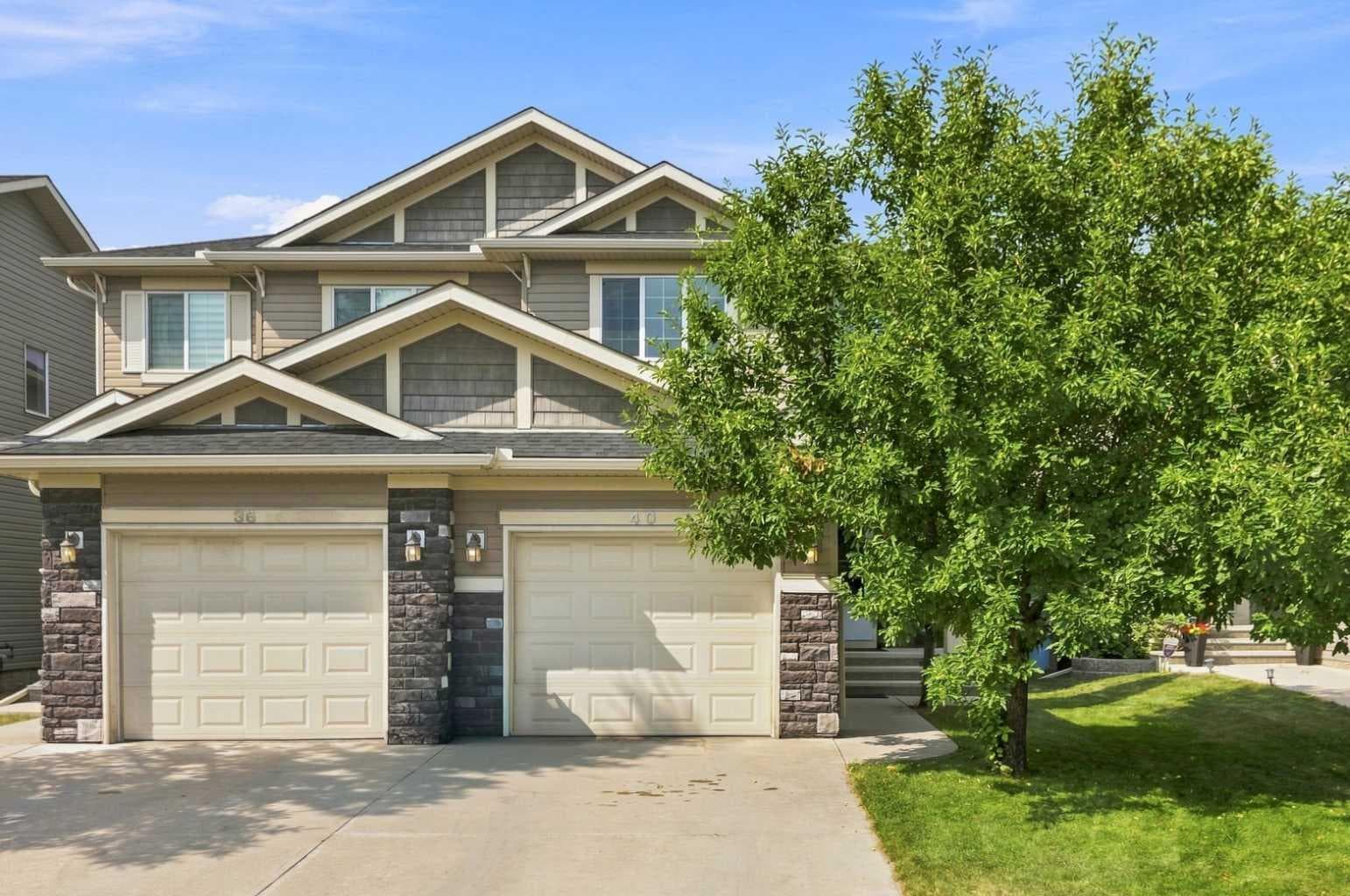 40 Panatella Mews NW — photo 1