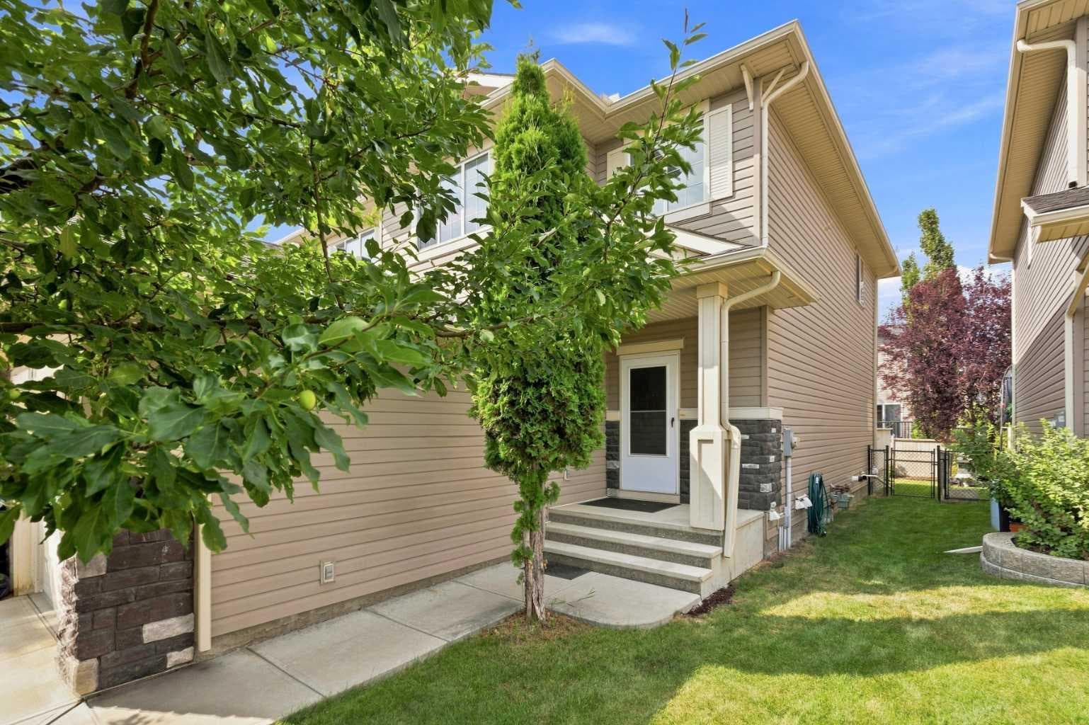 40 Panatella Mews NW — photo 2