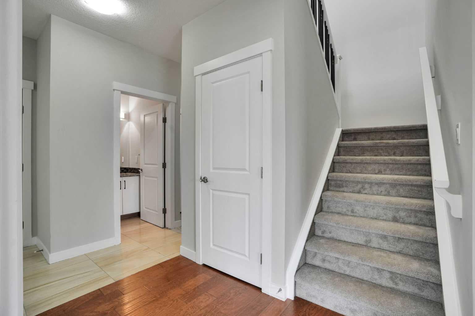 368 Nolanhurst Crescent NW — photo 5