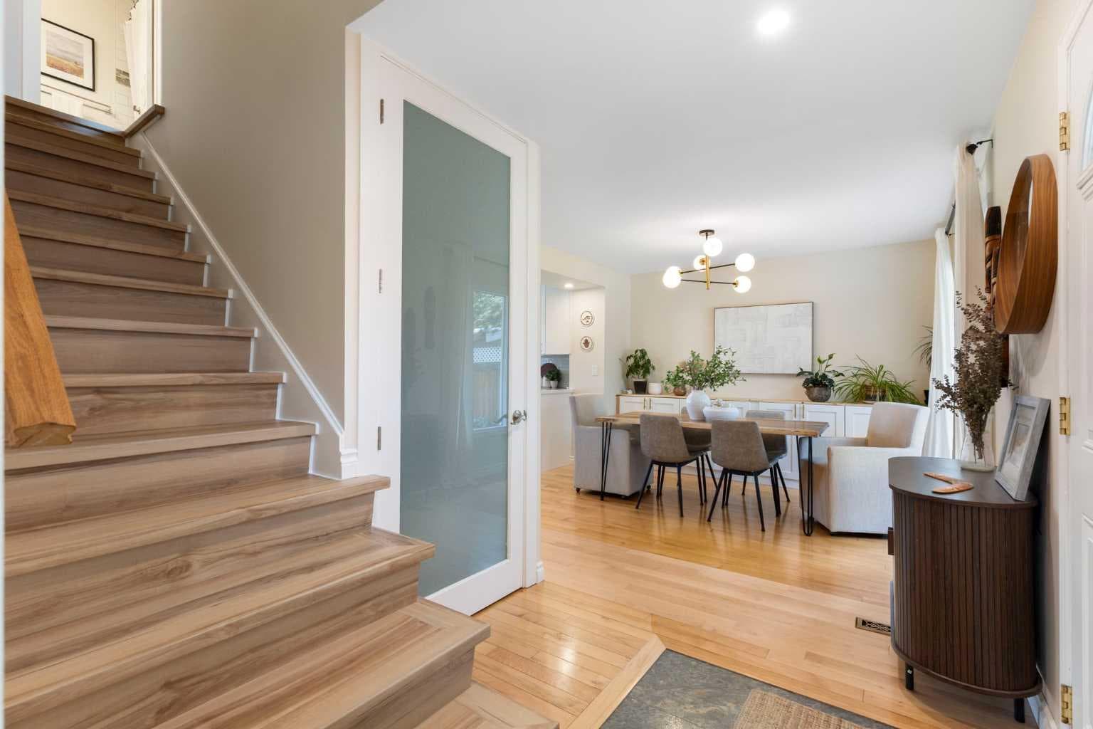 8 Midridge Bay SE — photo 3