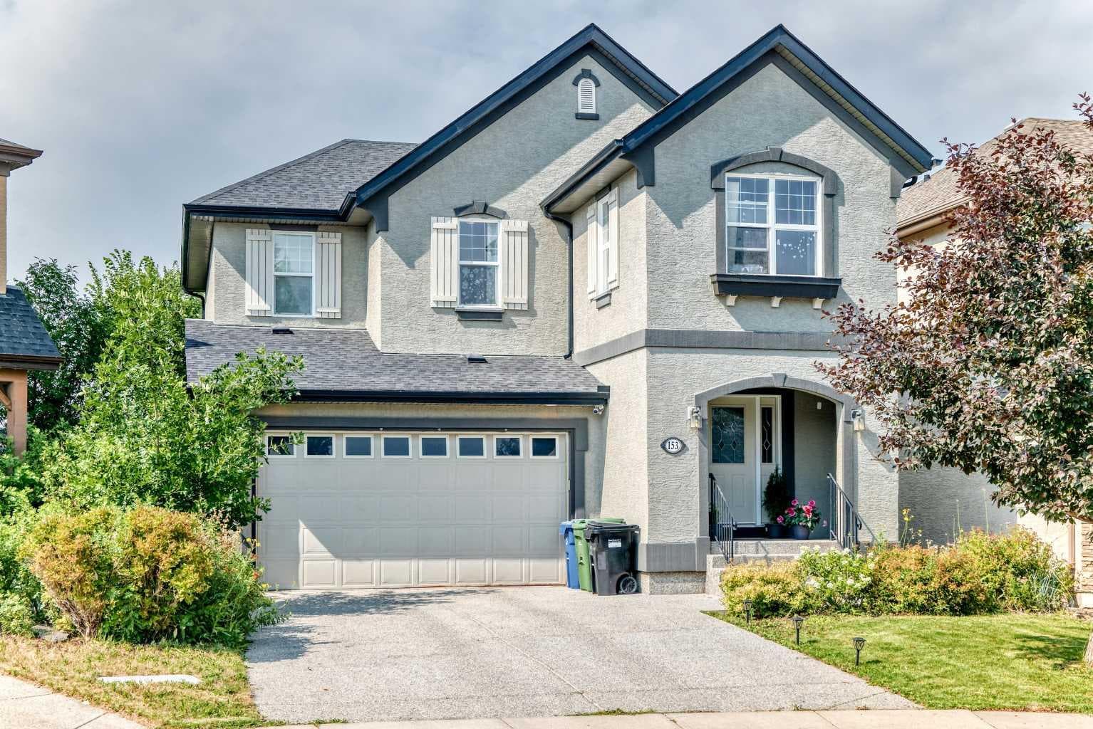 153 Cranleigh Bay SE — photo 1