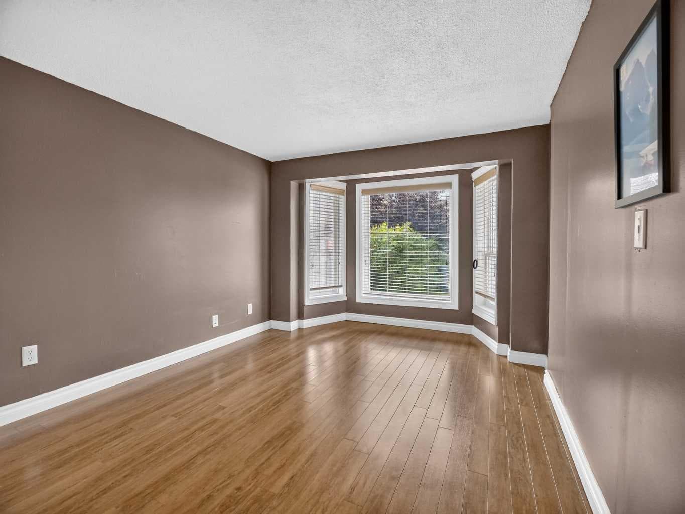 285 Fresno Place NE — photo 4