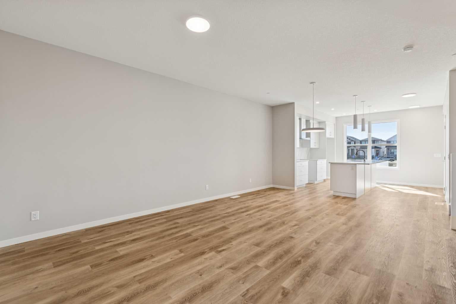 471 Hotchkiss Manor SE — photo 2