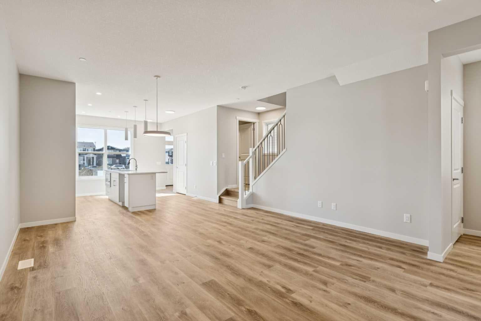 471 Hotchkiss Manor SE — photo 3
