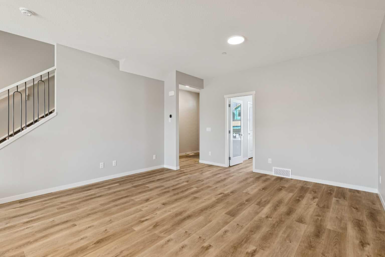 471 Hotchkiss Manor SE — photo 4