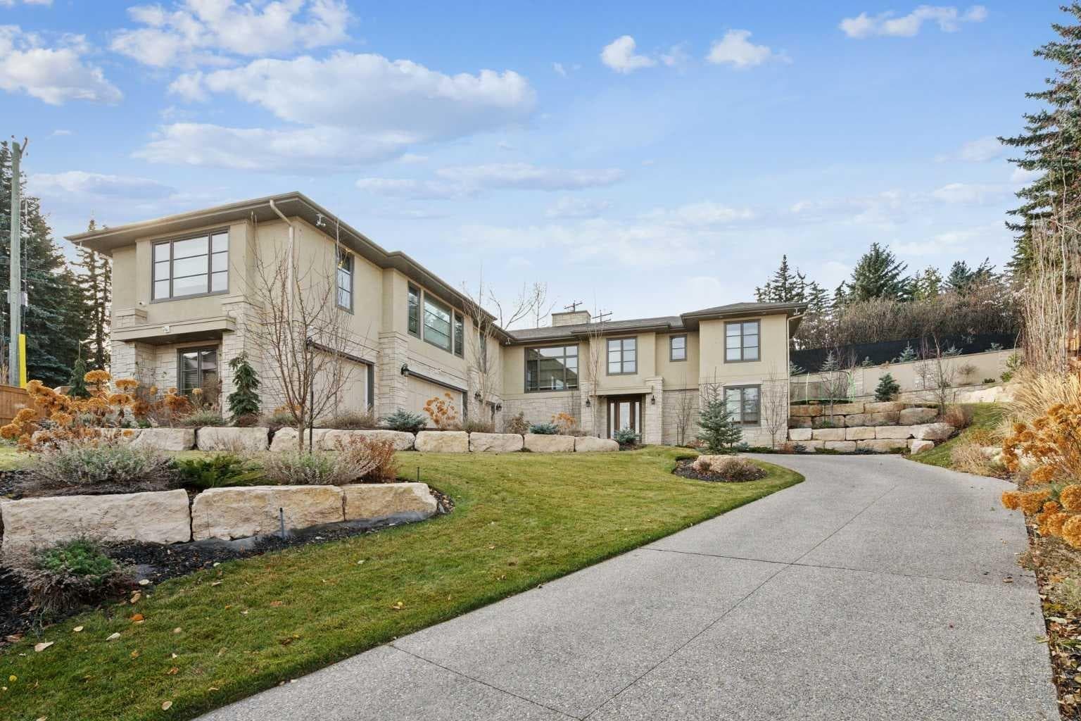 215 Patton Court SW — photo 2