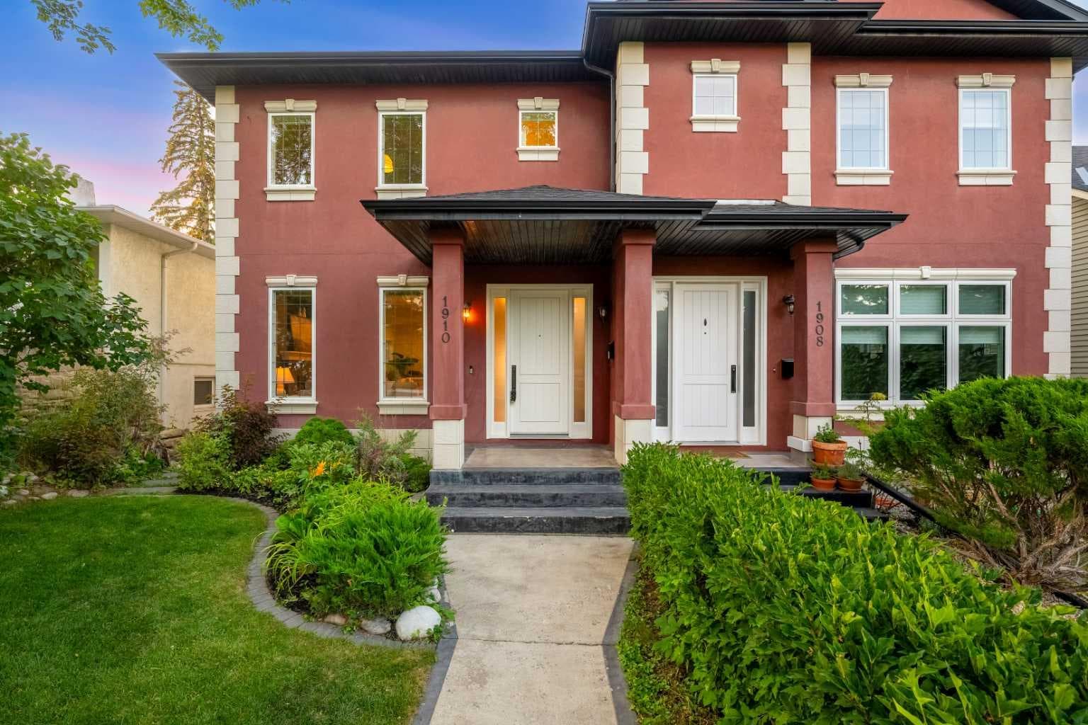 1910 29 Avenue SW — photo 1