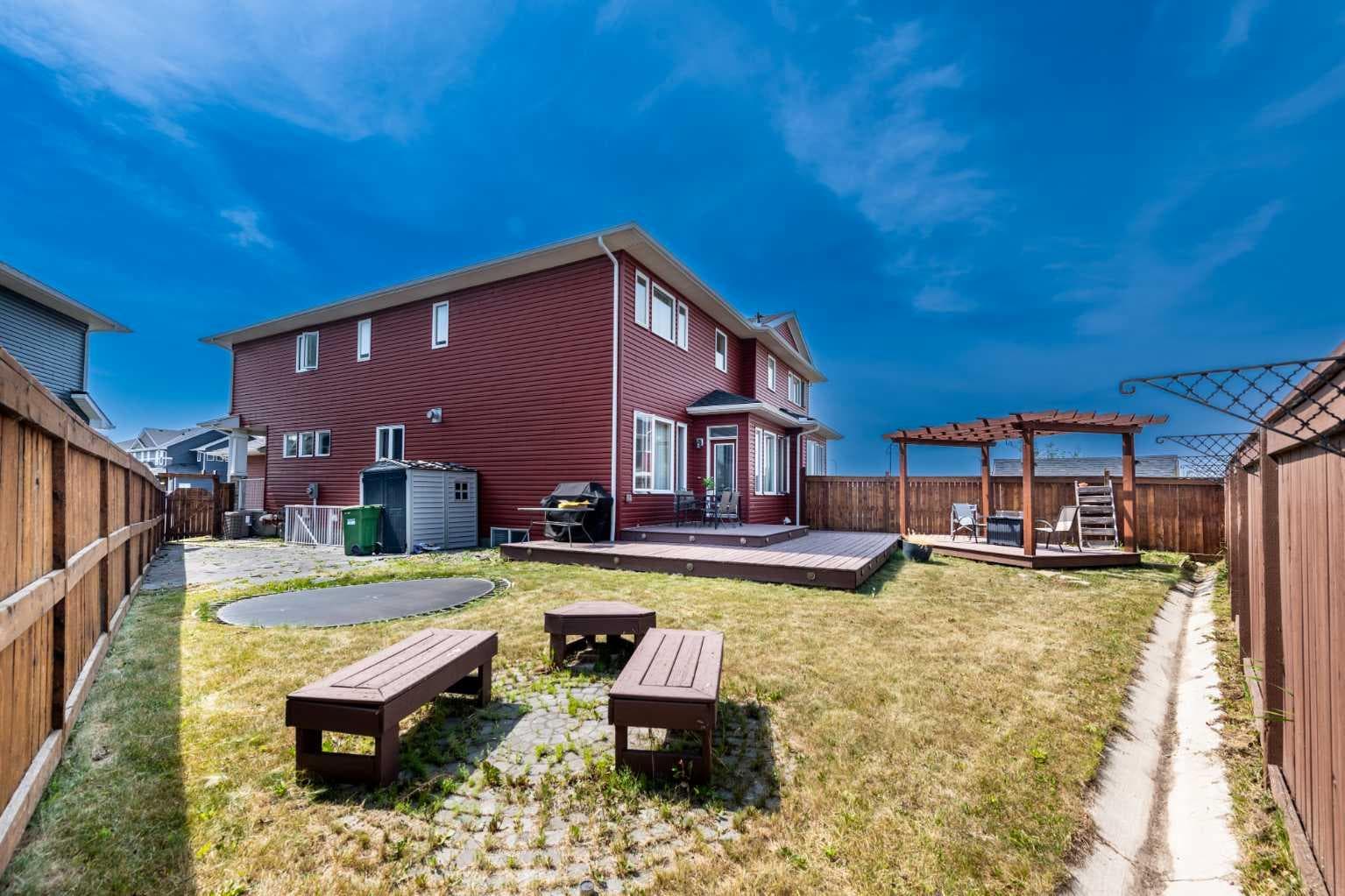62 Redstone Mews NE — photo 3