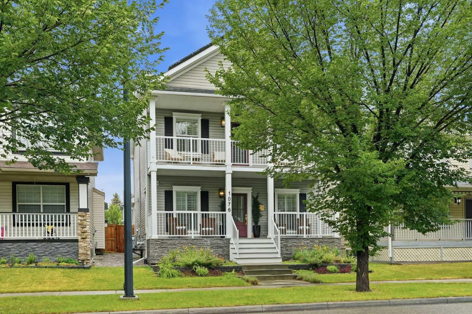 1076 Prestwick Circle SE — photo 1