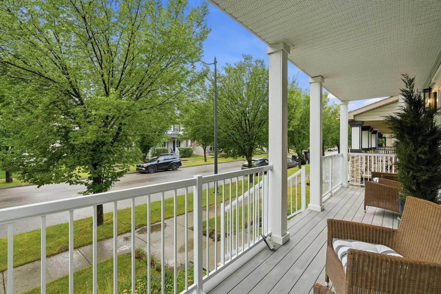 1076 Prestwick Circle SE — photo 3