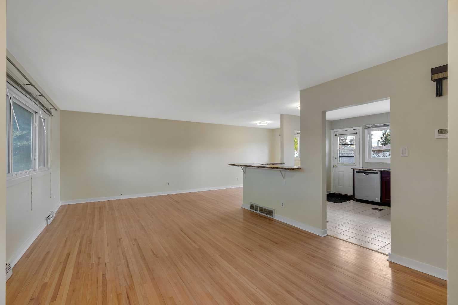 8432 Elbow Drive SW — photo 3