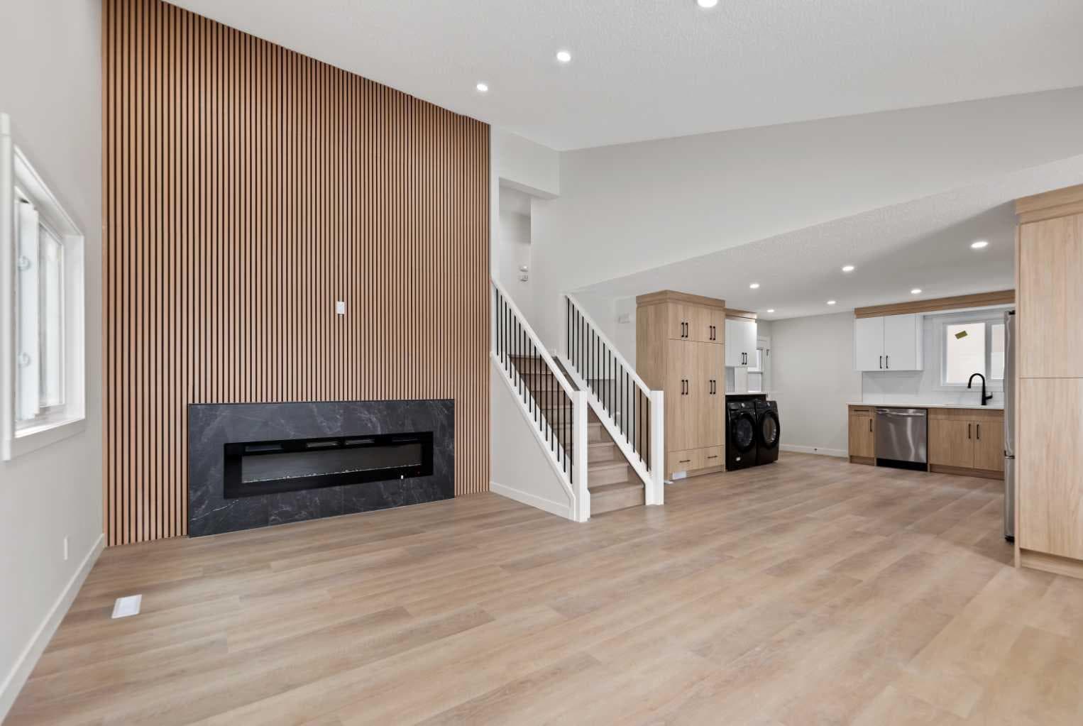 2031 24 Avenue NE — photo 1