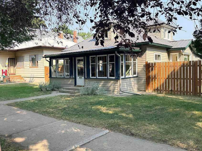1020 Yuill Street SE — photo 3