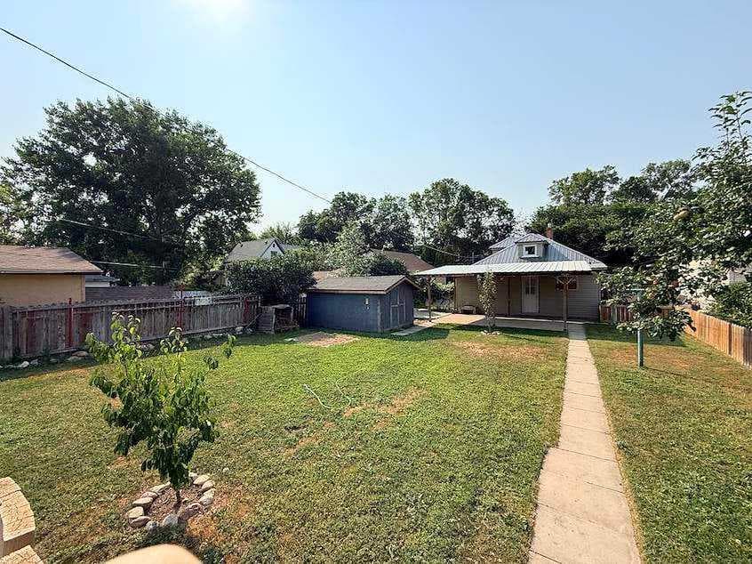 1020 Yuill Street SE — photo 4