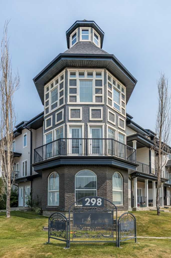 28, 298 Somerset Way SE — photo 1