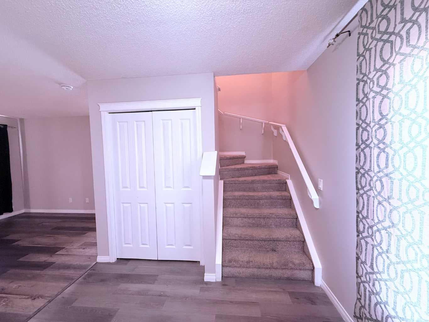 952 Taradale Drive NE — photo 3