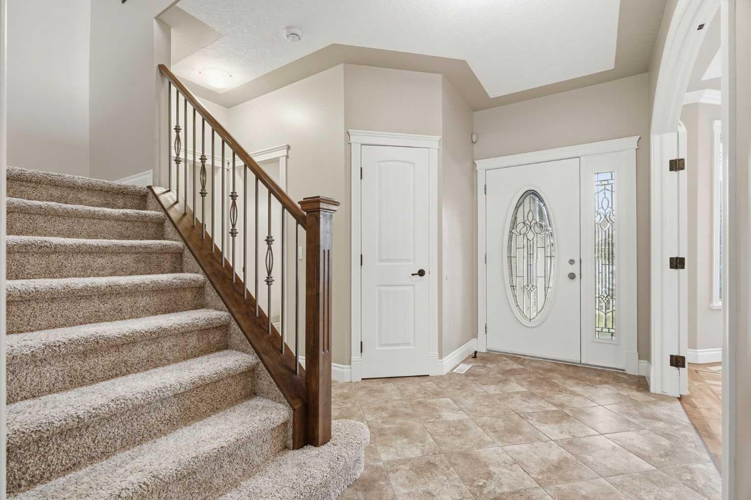 75 Royal Abbey Rise NW — photo 3