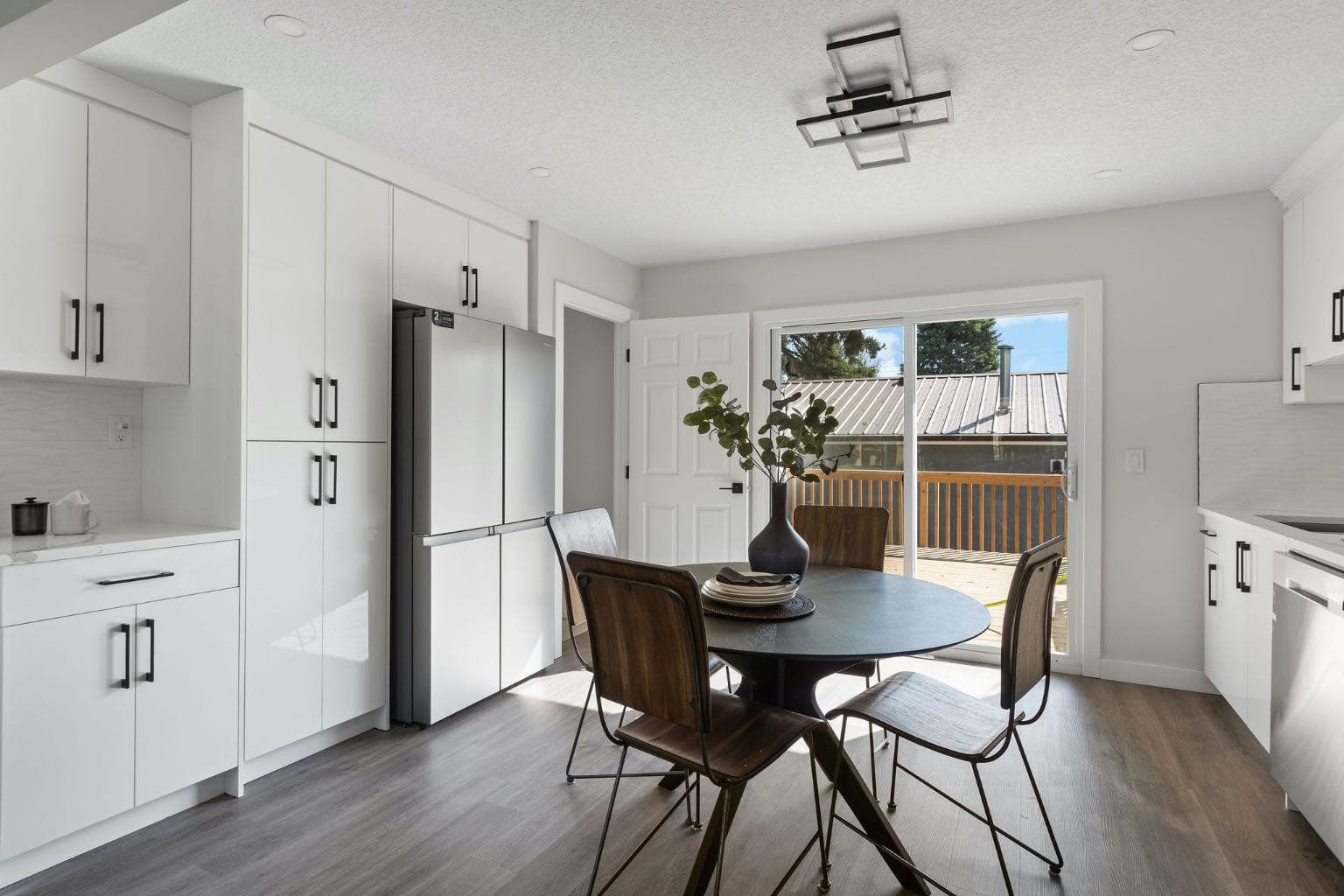 9608 5 Street SE — photo 5