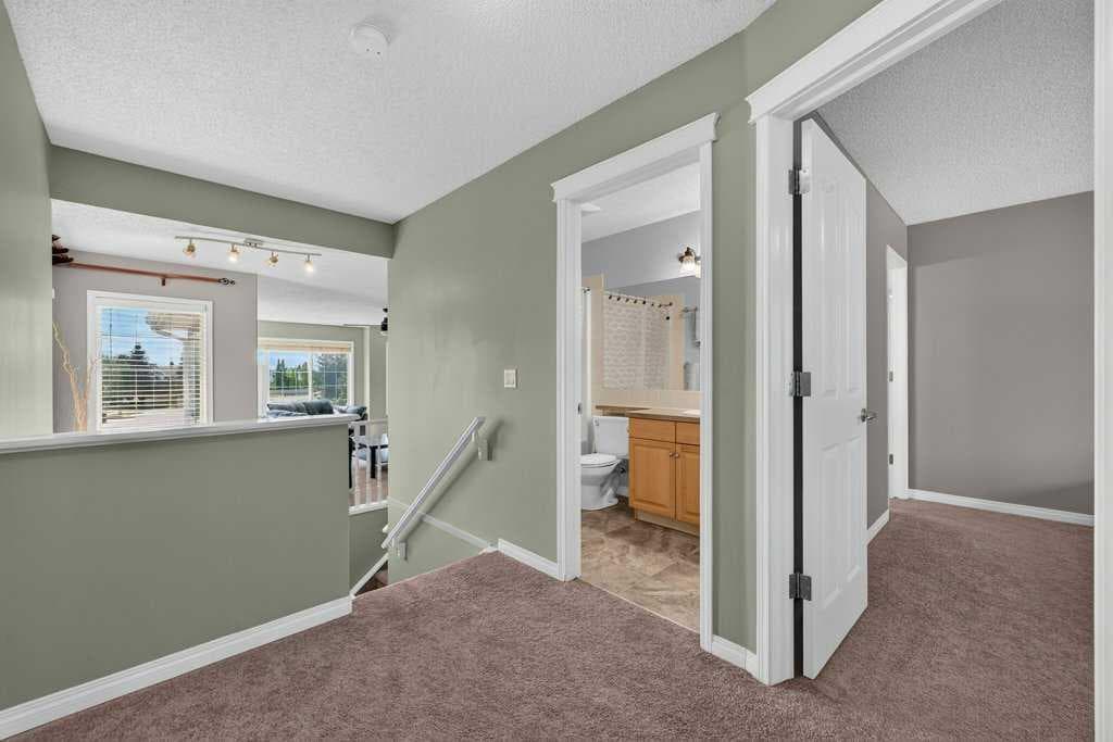 141 Douglas Glen Manor SE — photo 4