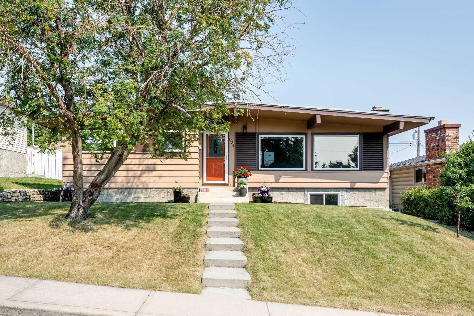 624 Sherman Avenue SW — photo 1
