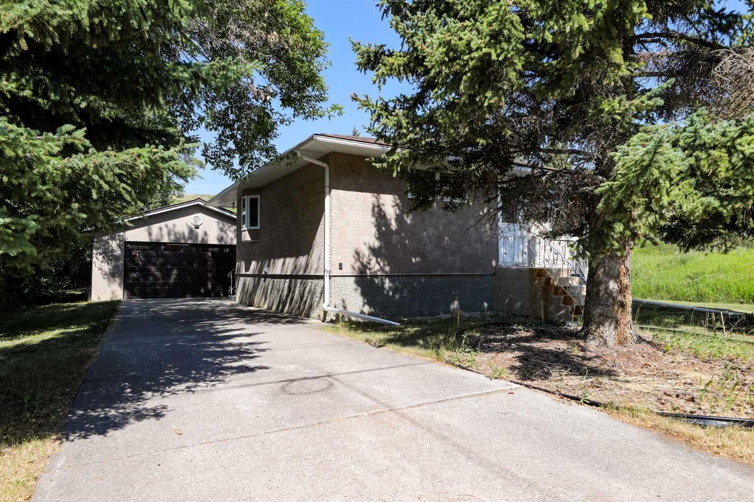 1142 Coleman Avenue — photo 1