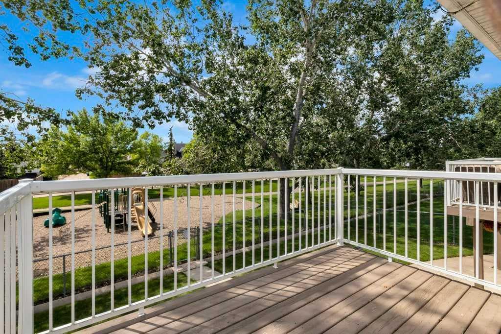 9 Tanner Close SE — photo 4